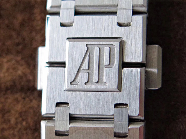 Toka Üzerindeki AP Logosu
