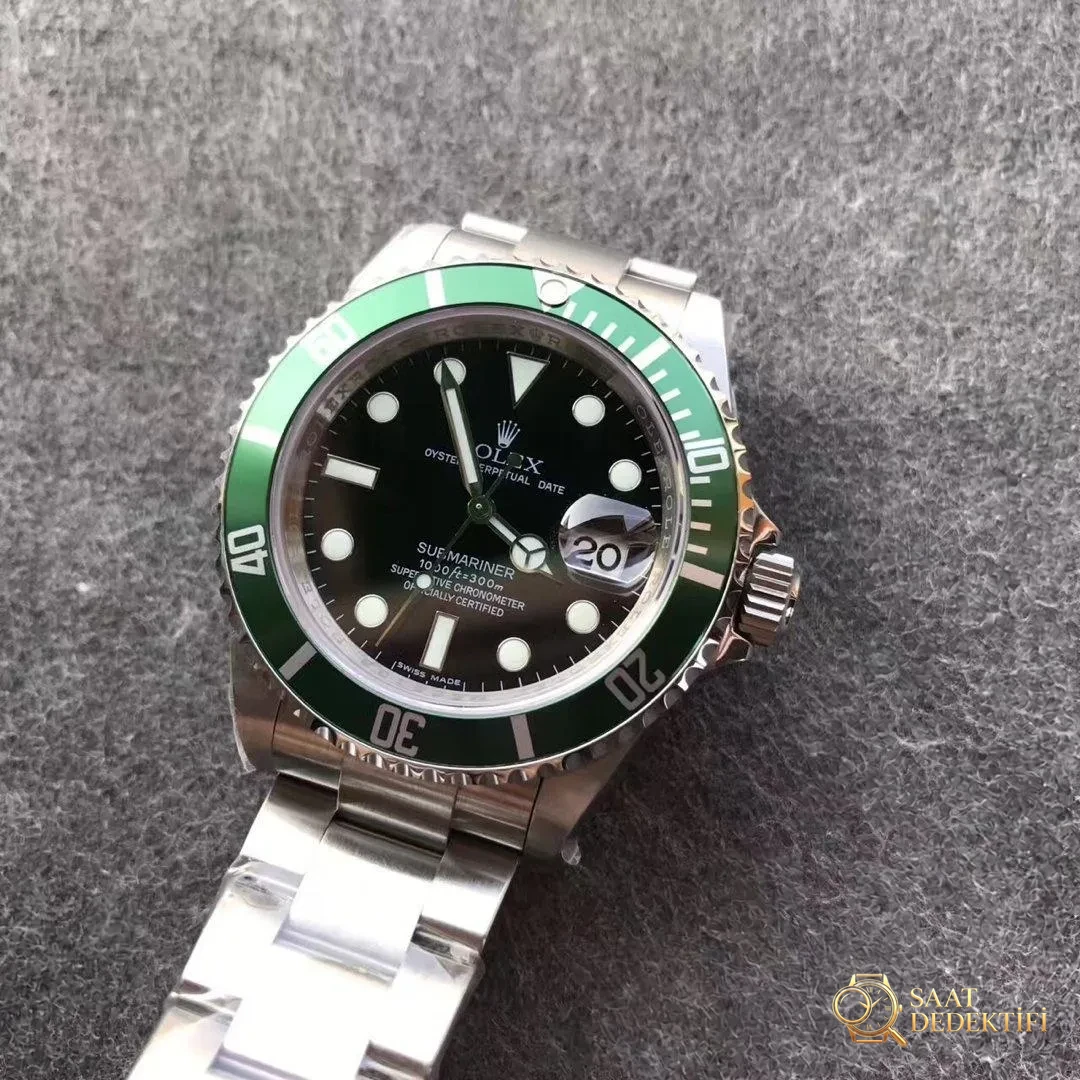 Vintage Replika Rolex 16610LV Yeşil Bezel