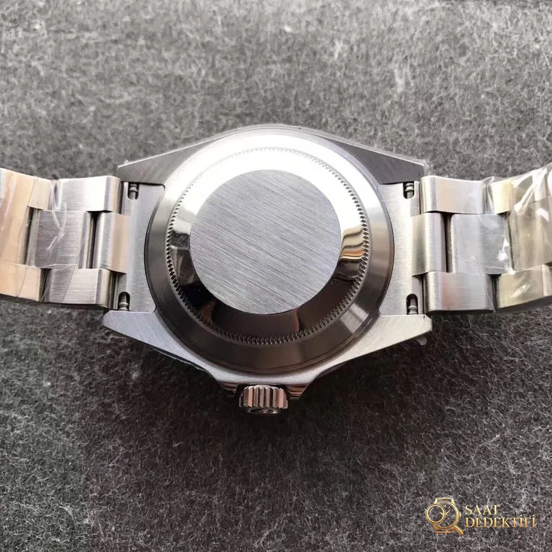 Vintage Replika Rolex 16610LV Kasa Arkası