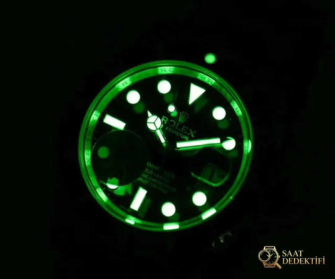 Replika Rolex Submariner 16610LV Kadran Lume