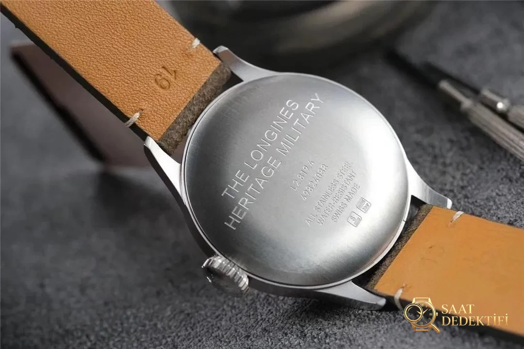 JA Factory Küçük çilli vintage Longines L2.819.4 bir bakışta replika belli oluyor mu? - Fosfor ve Super-LumiNova Gece Görünümü