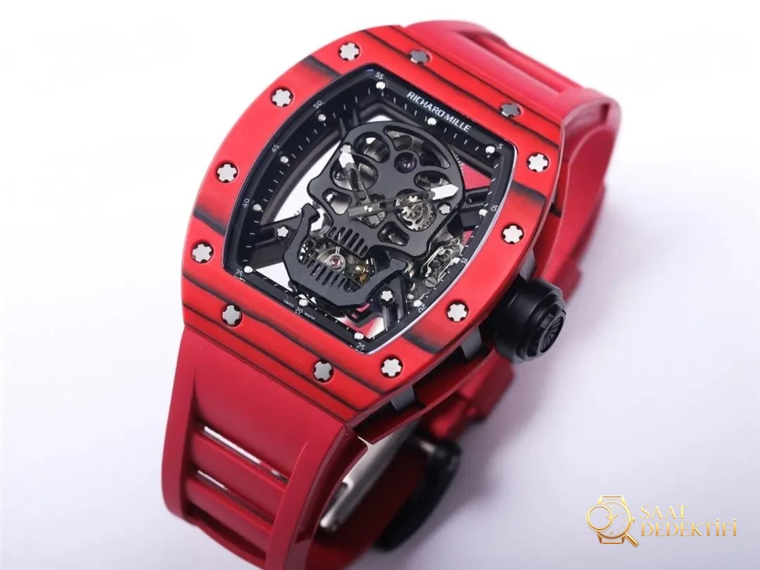 Tourbillon real JB Factory Richard Mille RM52-01 - detalle rojo en toma real - Muelle principal del movimiento y detalle del volante