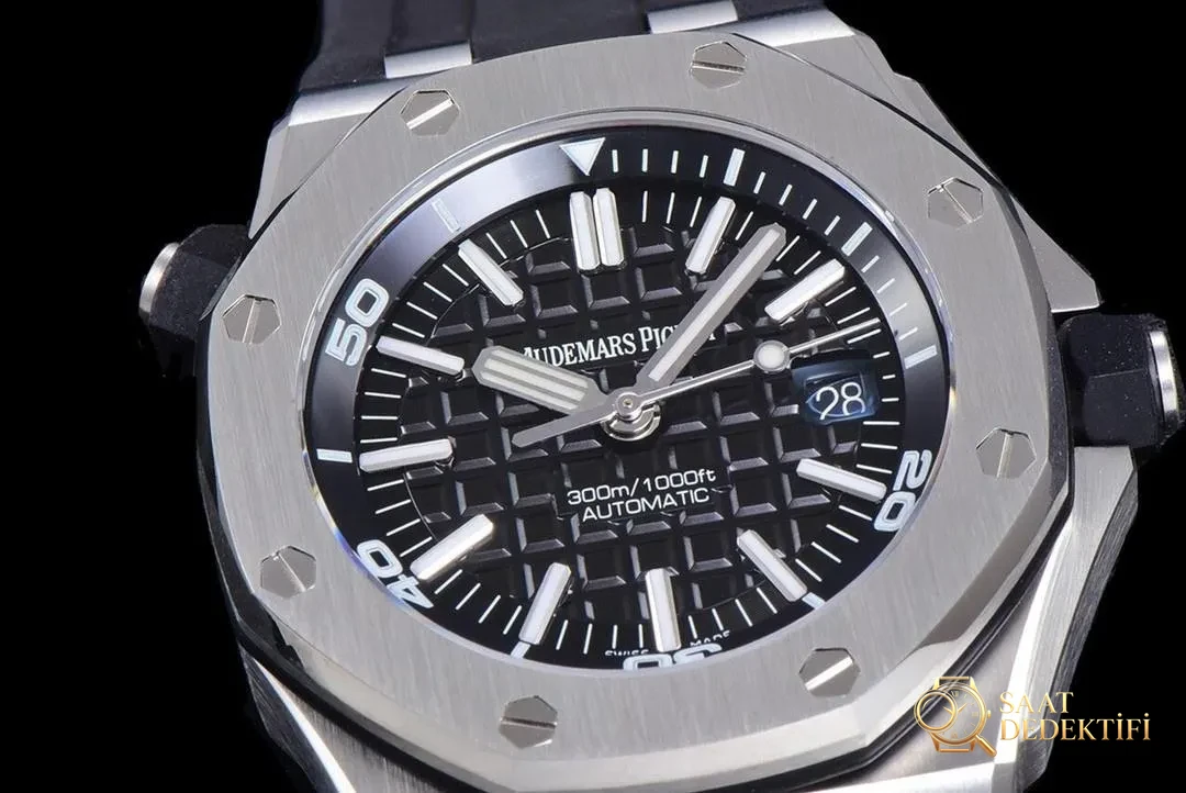 JF Factory ap15710 V10 versiyon Audemars Piguet Royal Oak hangi noktalarda geliştirildi? - Kasa Profili ve Kurma Kolu İncelemesi