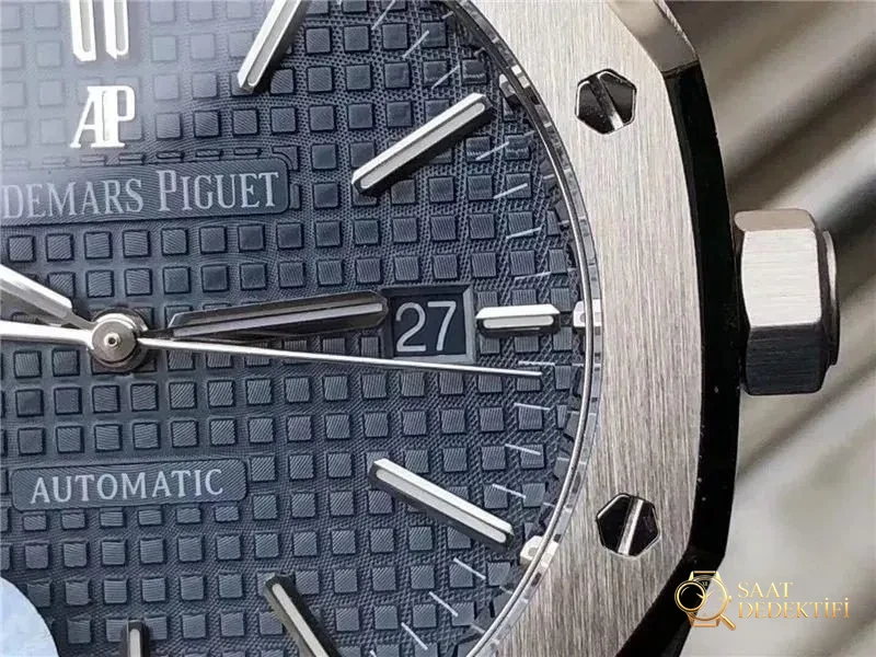 JF Factory Audemars Piguet AP15400 Royal Oak serisi mavi kadran V5 en üst versiyon replika saat incelemesi — detayları yakınlaştırınca nasıl? İlk bakışta sahte belli olur mu? - Toka İçi Mikro Ayar Mekanizması