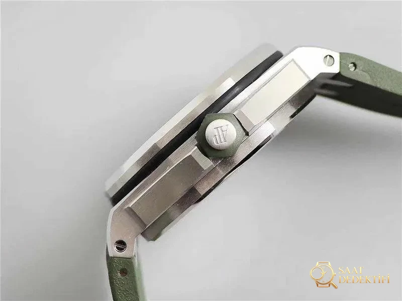 JF Factory Audemars Piguet AP15710ST Askeri Yeşil Royal Oak Offshore İnceleme - Arka Kapak ve Mekanizma Detayı