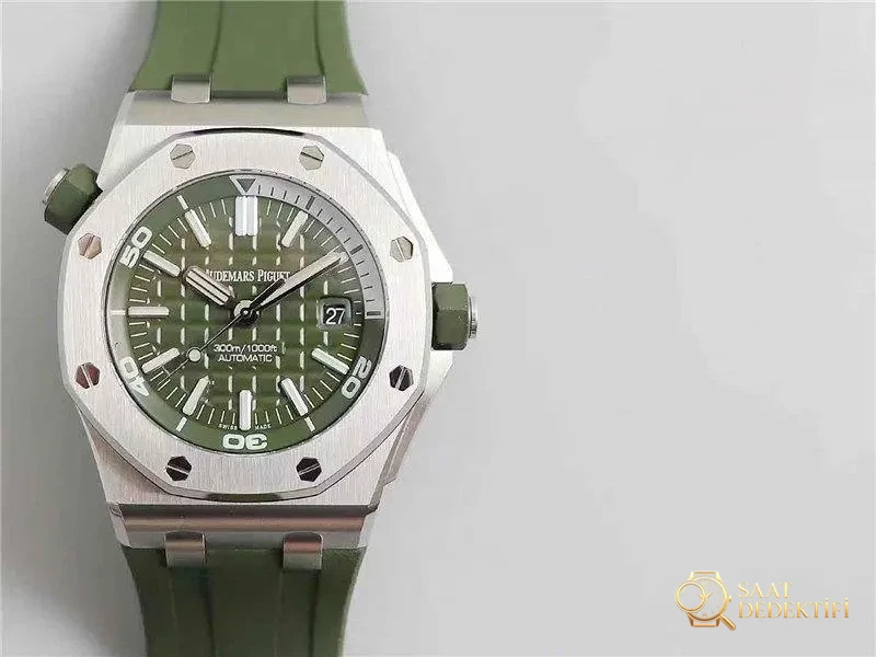 JF Factory Audemars Piguet AP15710ST Askeri Yeşil Royal Oak Offshore İnceleme - Fosfor ve Super-LumiNova Gece Görünümü