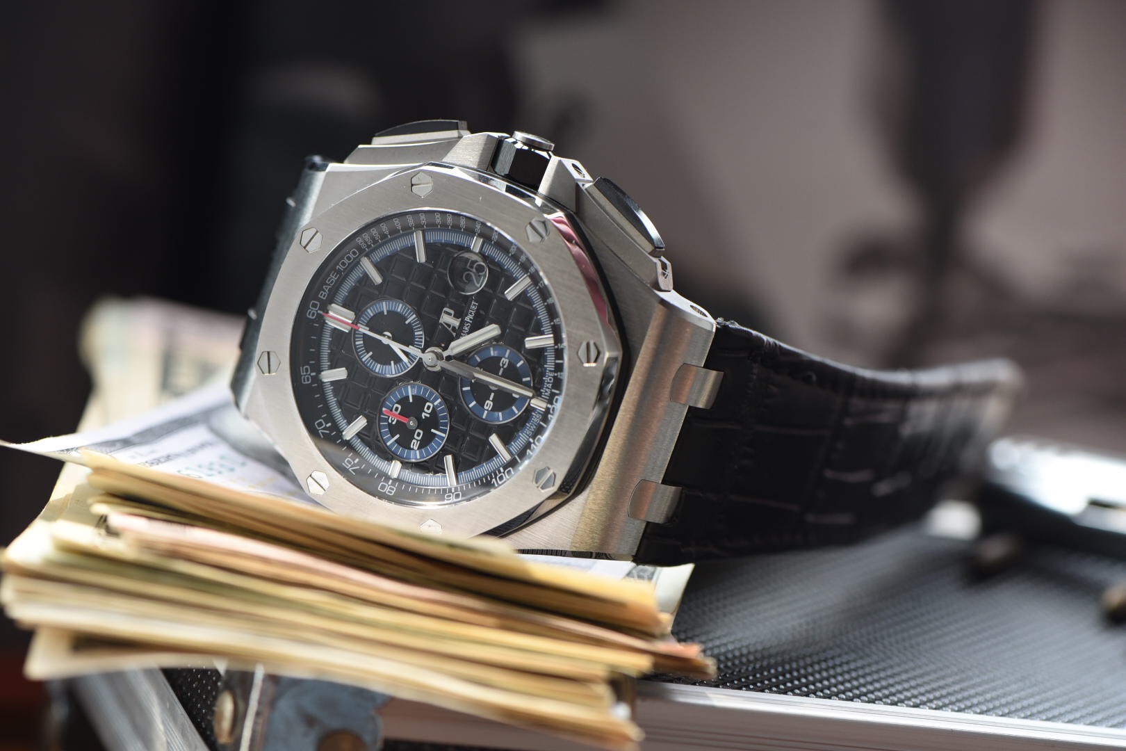 JF Factory Audemars Piguet Royal Oak Offshore serisi AP26412 replika saat incelemesi — 13. fotoğraf