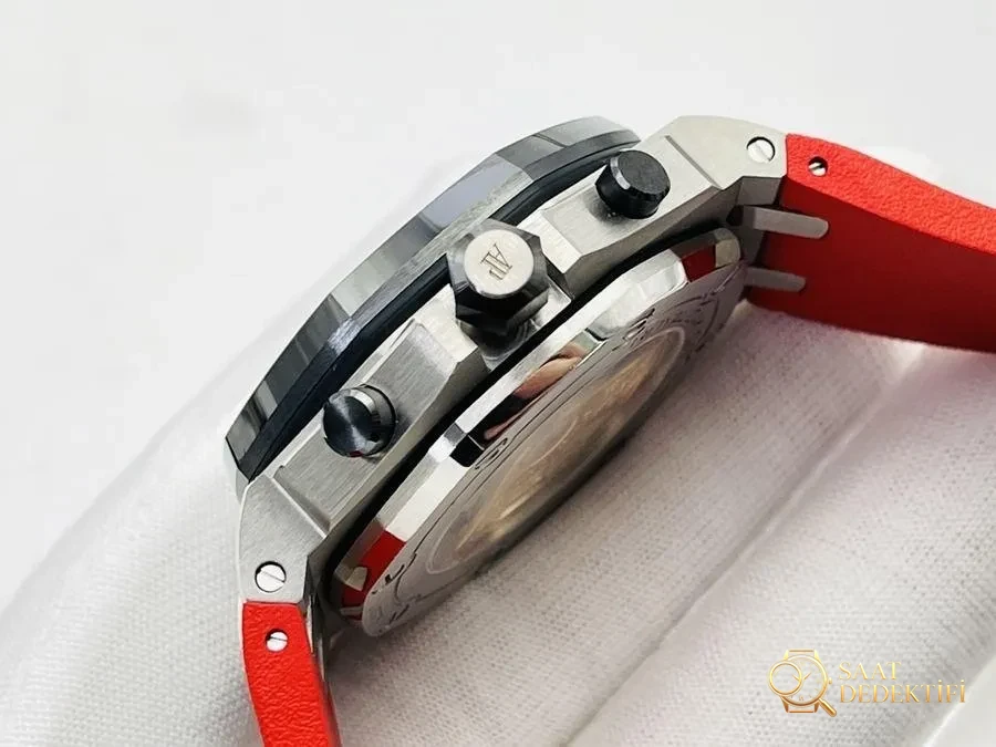 JF Factory Audemars Piguet Royal Oak Offshore Serisi AP26470 Black Knight Çelik Kasa Seramik Bezel Yeni Model Kol Saati - Arka Kapak ve Mekanizma Detayı