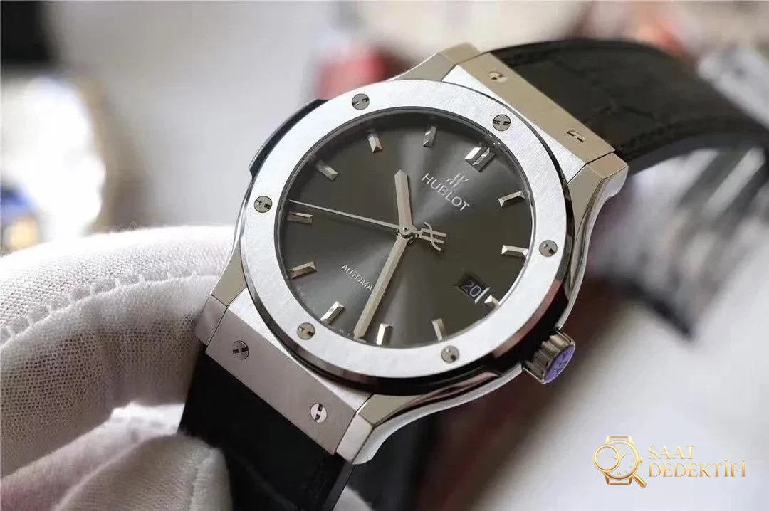Hublot Classic Fusion Titanyum Kasa