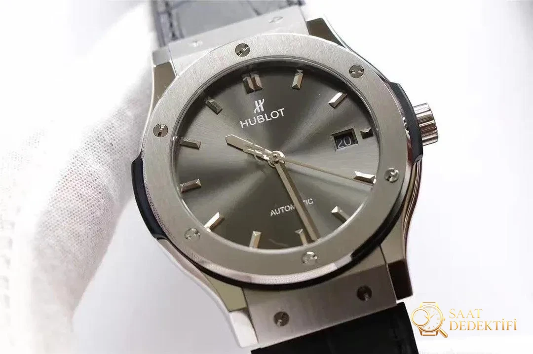 Hublot Classic Fusion Gri Kadran