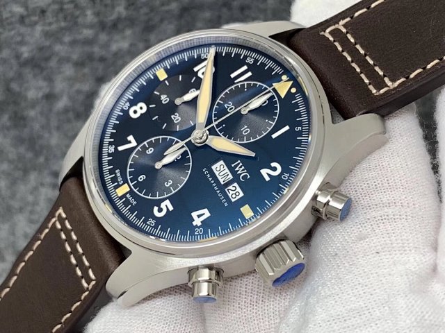 Replika IWC Spitfire Siyah