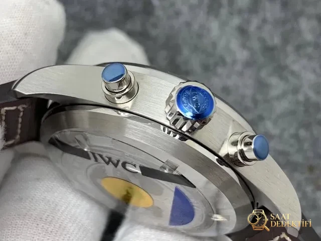 IWC Spitfire Kronograf Butonları