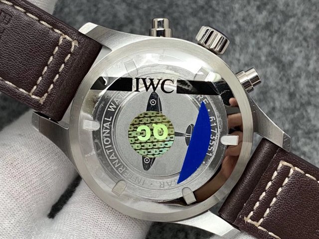 IWC Spitfire Kasa Arkası