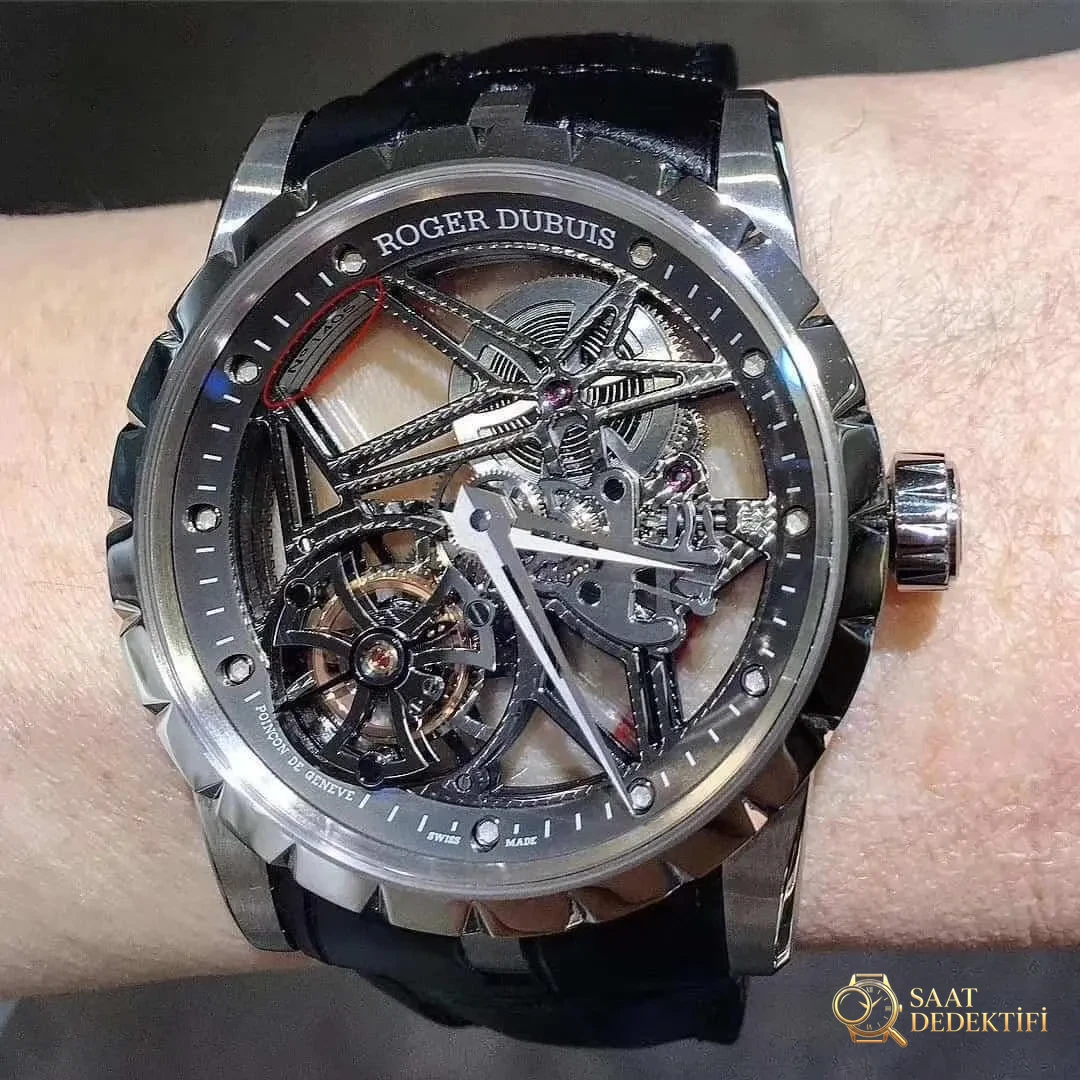 Karşılaştırmalı inceleme: BBR Factory V3 versiyonu Roger Dubuis Excalibur Kings serisi ultra ince iskeletli tourbillon kol saati - Model: RDDBEX0392 - Bilezik, Toka ve Klips Mekanizması