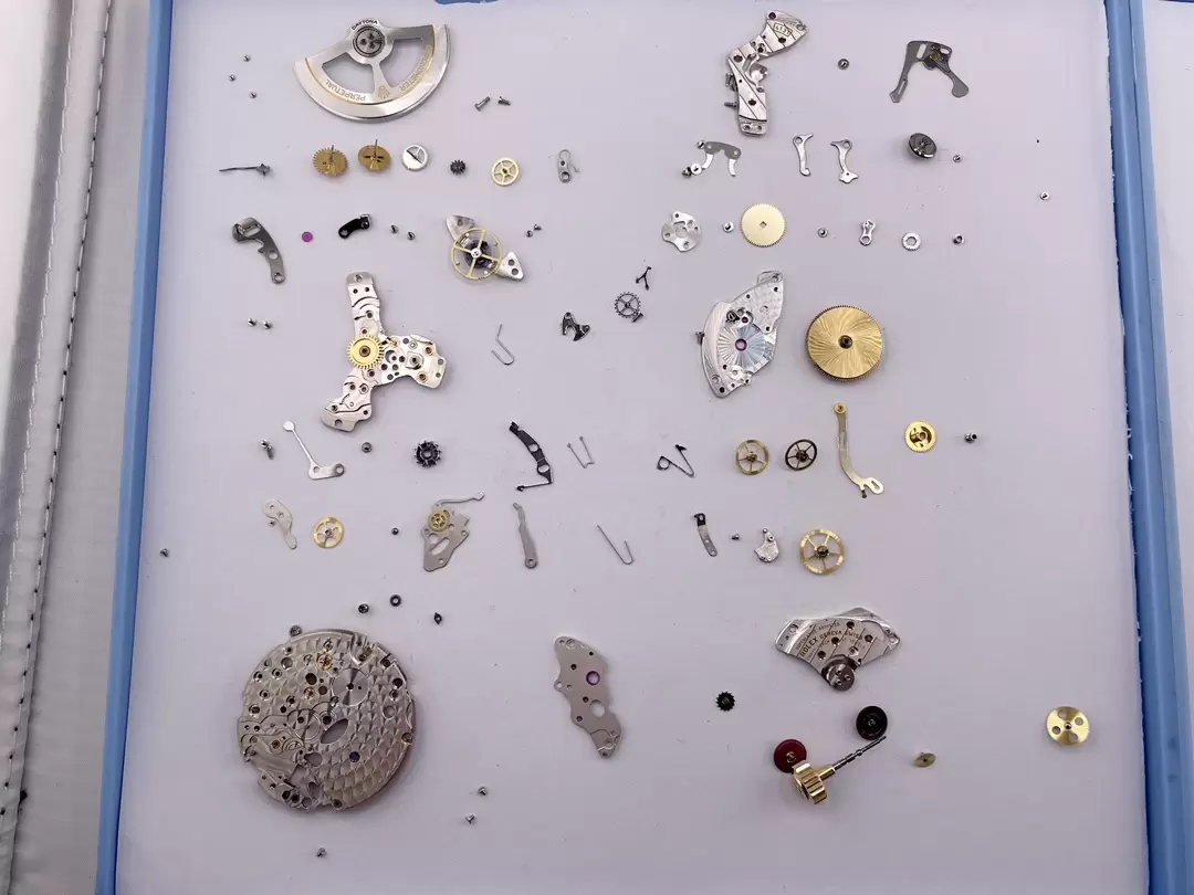 Karşılaştırmalı inceleme: Shanghai 4131 mekanizması ile Rolex 4131 mekanizması karşılaştırması — 3. fotoğraf