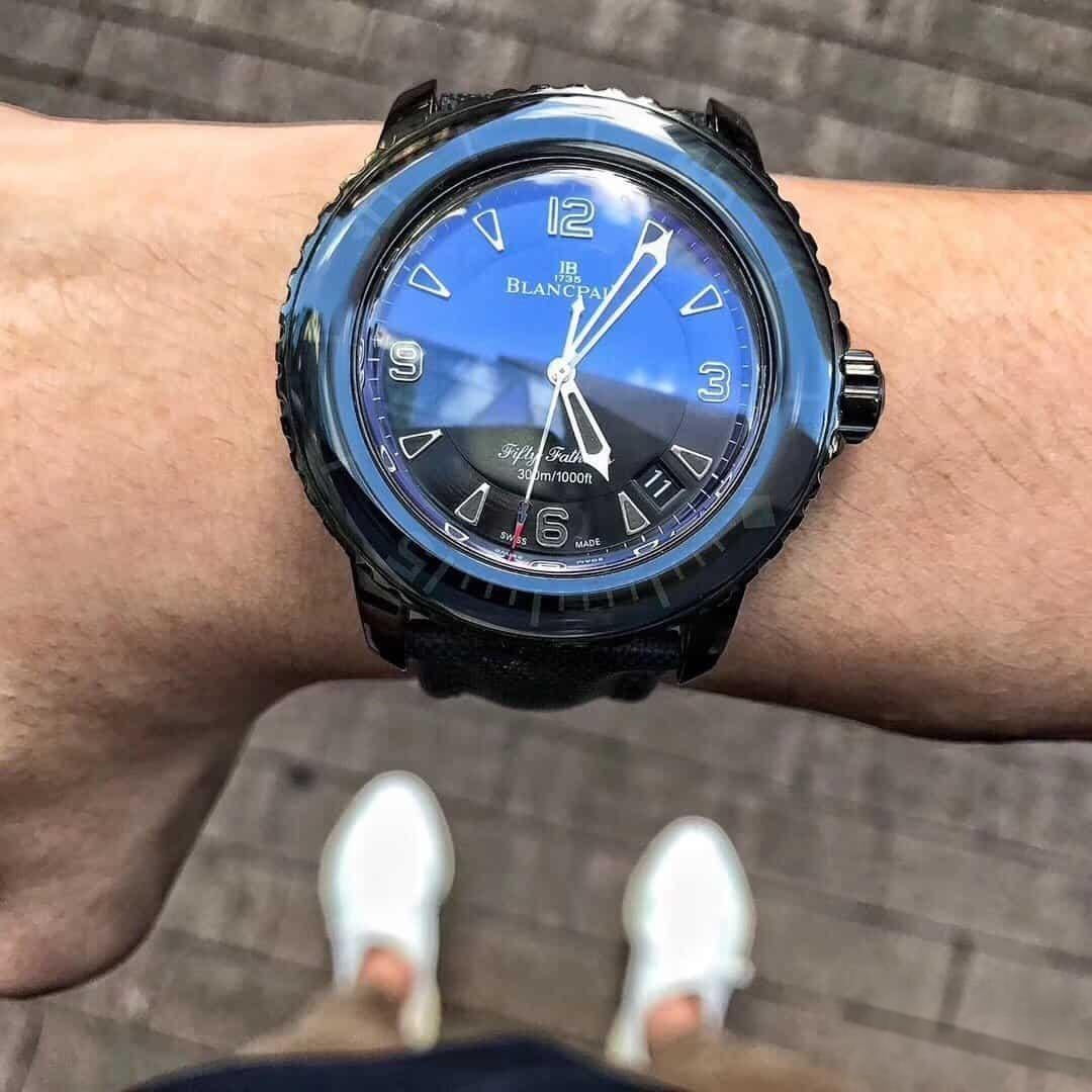 Karşılaştırmalı inceleme: ZF Factory Blancpain Fifty Fathoms 50 Fathoms serisi 5015-11C30-52A kol saati — 10. fotoğraf