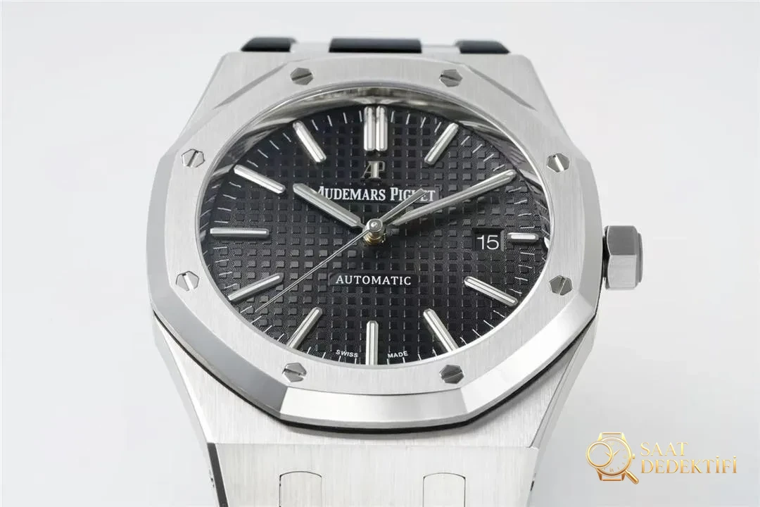 Kauçuk kayışlı APS Factory Audemars Piguet 15400 entegre 3120 mekanizma V3 işçilik incelemesi - Arka Kapak ve Mekanizma Detayı