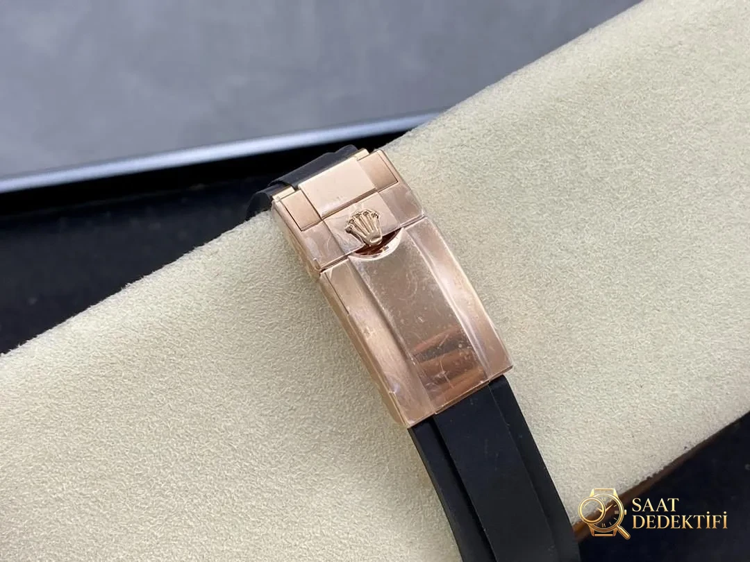 KING Factory KF Factory Replika Rolex Altın Yacht-Master Ağırlıklandırılmış Tam Ağırlık Versiyonu 154 Gram 174 Gram - Fosfor ve Super-LumiNova Gece Görünümü