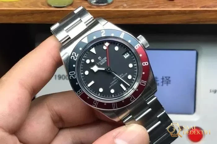 Kırmızı-mavi bezel sadece Rolex