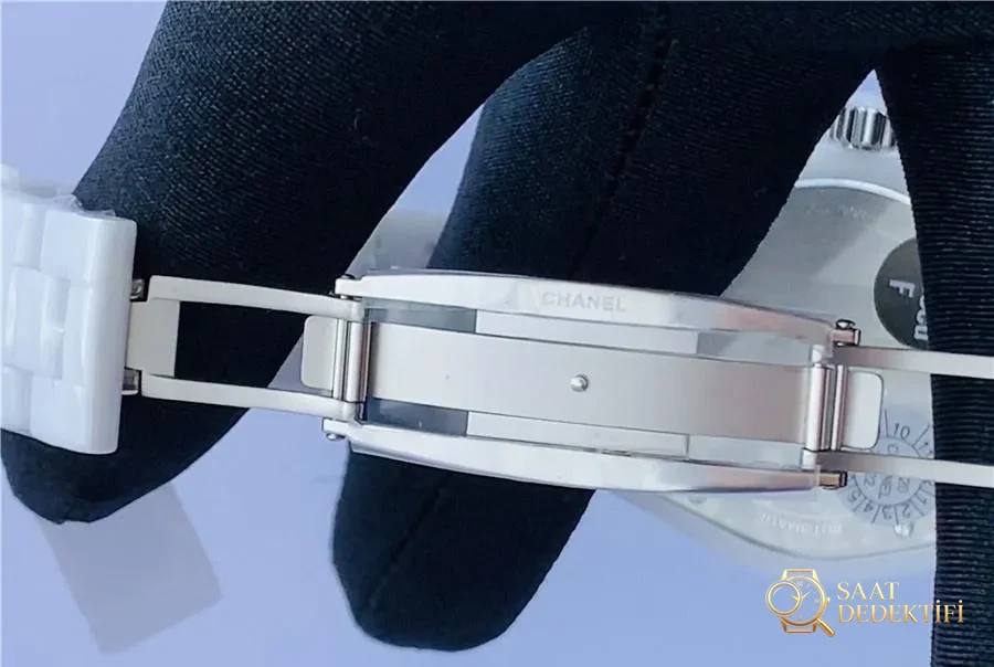 KOR Factory Chanel J12 seramik replika saat incelemesi - Mekanizma Zemberek ve Balans Detayı