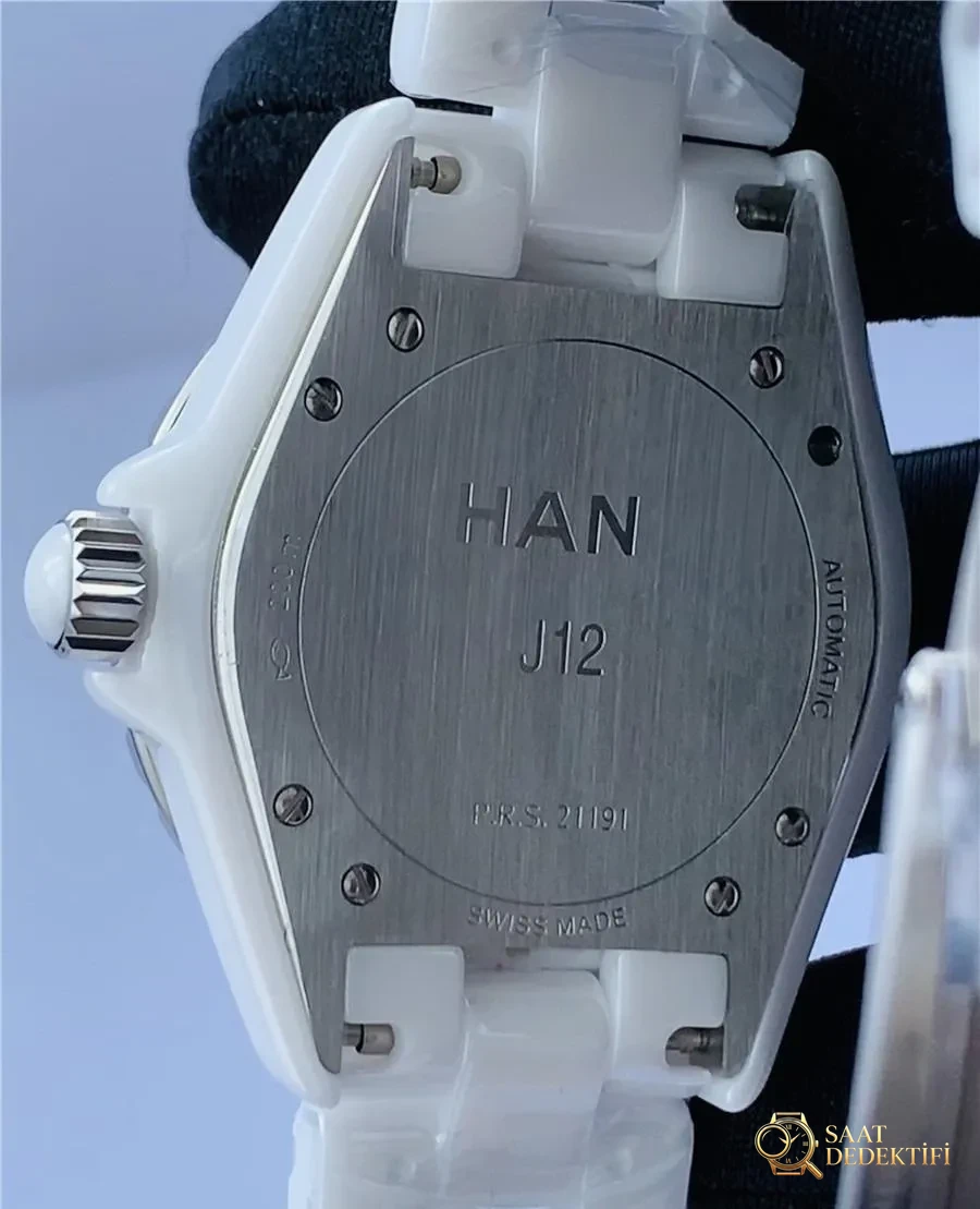KOR Factory Chanel J12 seramik replika saat incelemesi - Yan Profil ve Kordon Bağlantısı
