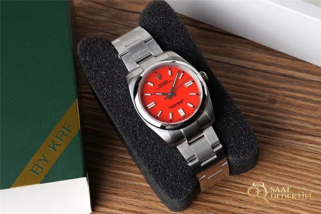 Rolex Oyster Perpetual 126000-0007 İncelemesi - Ön Görünüm ve Kasa Tasarımı