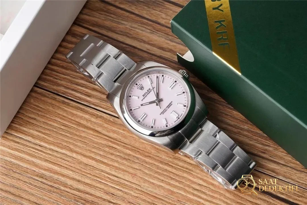 KRF Factory Rolex Oyster Perpetual 126000 pembe kadran 36 mm kalitesi nasıl? - Arka Kapak ve Mekanizma Detayı