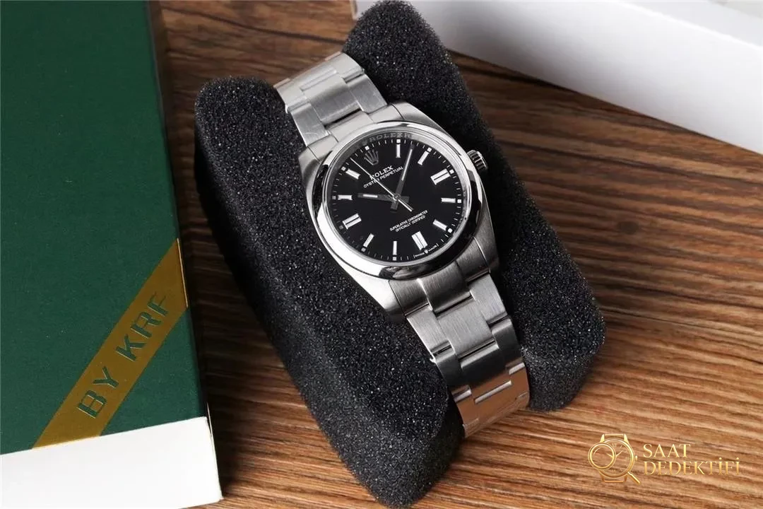 Rolex Oyster Perpetual 126000 İncelemesi - Ön Görünüm ve Kasa Tasarımı