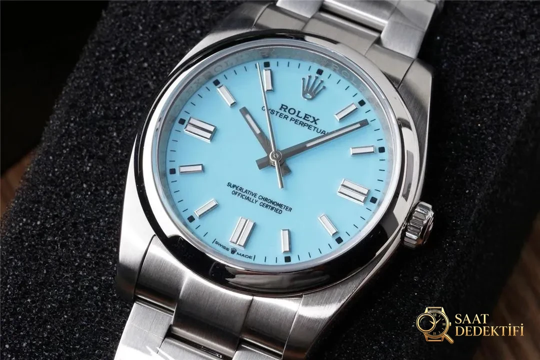 KRF Factory Rolex Oyster Perpetual 126000 Turkuaz Kadranlı 36 mm İşçilik Detayları İyi mi? - Kasa Profili ve Kurma Kolu İncelemesi