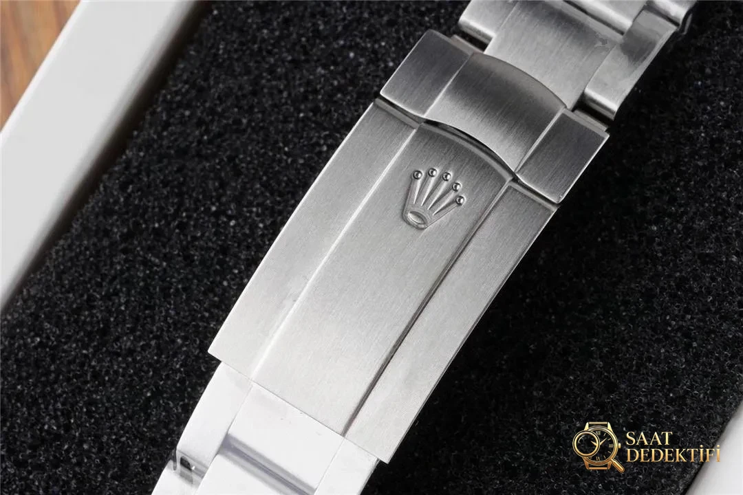 KRF Factory Rolex Oyster Perpetual 126000 Turkuaz Kadranlı 36 mm İşçilik Detayları İyi mi? - Bilekte Duruş ve Kasa Orantısı