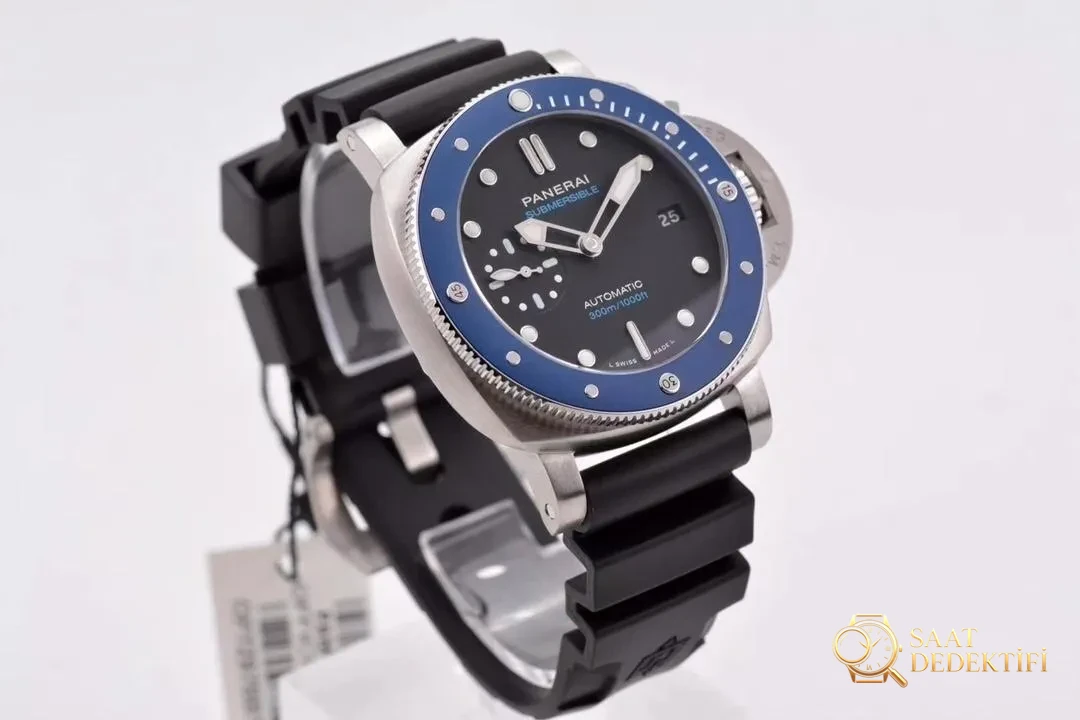 Küçük Kasa Çaplı Panerai: VS Factory 1209 Küçük Mavi Hayalet 42 mm Seramik Bezelli Saat - Arka Kapak ve Mekanizma Detayı