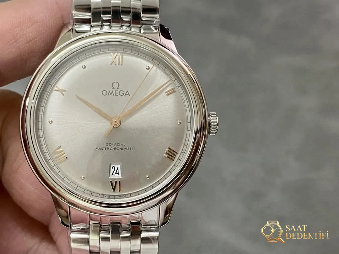 Omega MKS Factory İncelemesi - Ön Görünüm ve Kasa Tasarımı