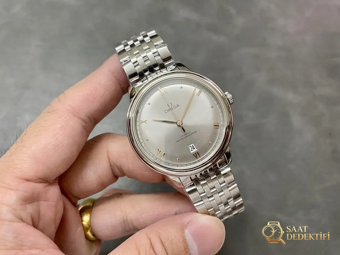KY Factory Omega De Ville 8800 mekanizmasının işçiliği nasıl? Mks ile ne farkı var? - Arka Kapak ve Mekanizma Detayı