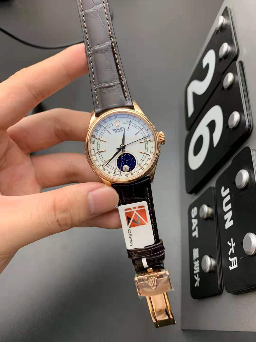 Rolex Cellini 50535 Roze Altın Replika
