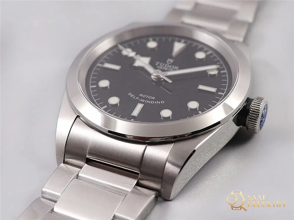 LF Factory Tudor Black Bay 79540: Black Bay 41 mm V2 versiyonunun işçiliği nasıl? - Makro Kadran ve İndeks İşçiliği