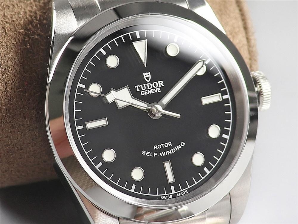 LF Factory Tudor Black Bay 79540: Black Bay 41 mm V2 versiyonunun işçiliği nasıl? — 10. fotoğraf