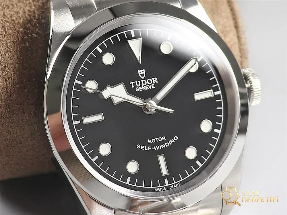 LF Factory Tudor Black Bay 79540: Black Bay 41 mm V2 versiyonunun işçiliği nasıl? - Mekanizma Zemberek ve Balans Detayı