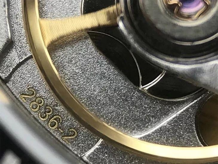 LG Factory Longines Master Collection çift takvim: orijinal ve diğer versiyonlarla ayrıntılı karşılaştırma ve söküm — 39. fotoğraf