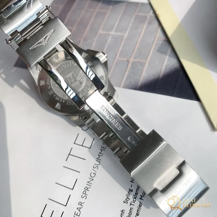 Longines Conquest dalış serisi erkek kol saati incelemesi - Makro Kadran ve İndeks İşçiliği