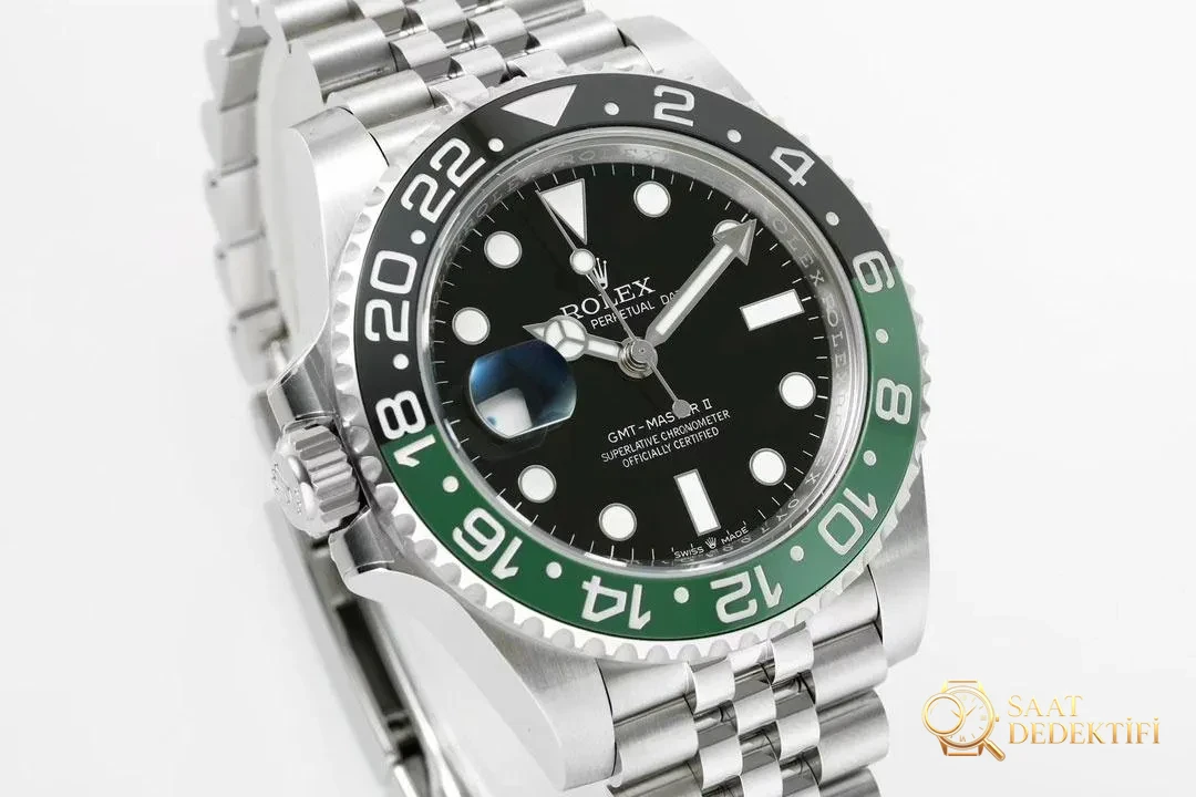 Lüksün yeni sayfası: EWE fabrikasından özenle üretilen Rolex V5 GMT-Master II saat - Genel Açı ve Estetik Duruş