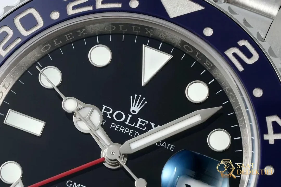 Lüksün yeni sayfası: EWE fabrikasından özenle üretilen Rolex V5 GMT-Master II saat - Arka Kapak Gravür ve Seri Numarası