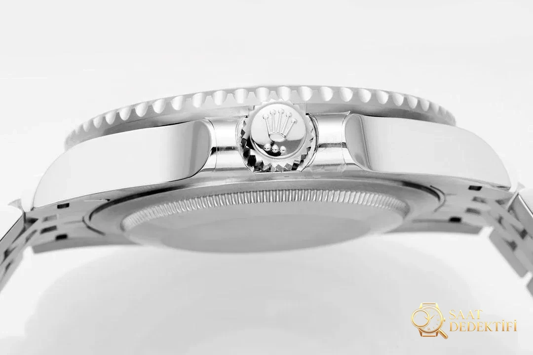 Lüksün yeni sayfası: EWE fabrikasından özenle üretilen Rolex V5 GMT-Master II saat - Yan Profil Kalınlık ve Ergonomik Kavis