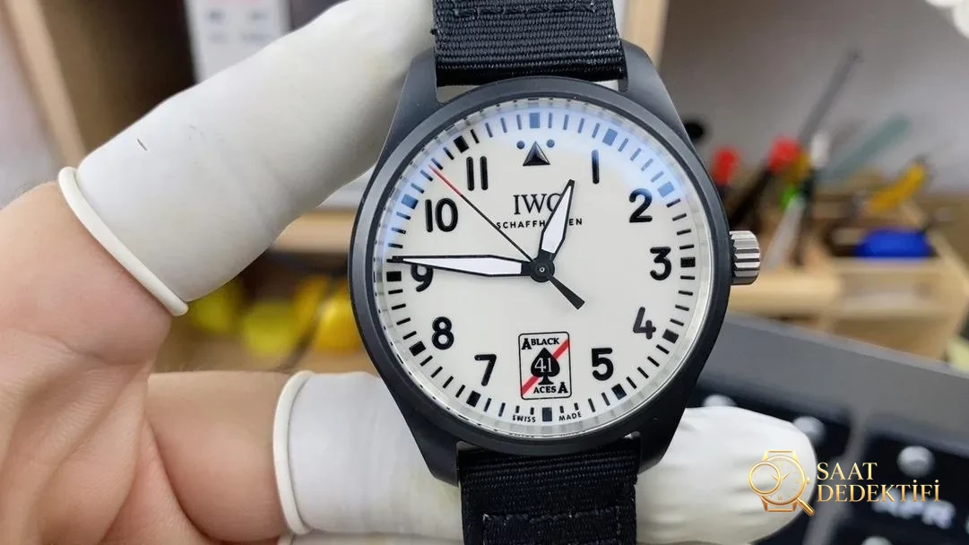 M+ fabrikası IWC Maça Ası 41. Yıl V2 versiyonu güçlü lume özelliğiyle alınmaya değer mi? - Bilezik, Toka ve Klips Mekanizması