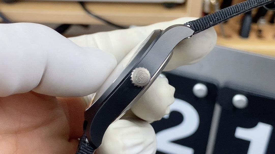 M+ fabrikası IWC Maça Ası 41. Yıl V2 versiyonu güçlü lume özelliğiyle alınmaya değer mi? — 7. fotoğraf