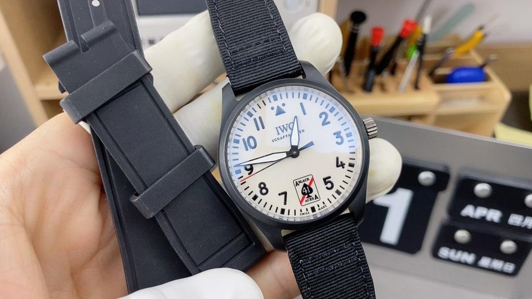 M+ fabrikası IWC Maça Ası 41. Yıl V2 versiyonu güçlü lume özelliğiyle alınmaya değer mi? — 10. fotoğraf