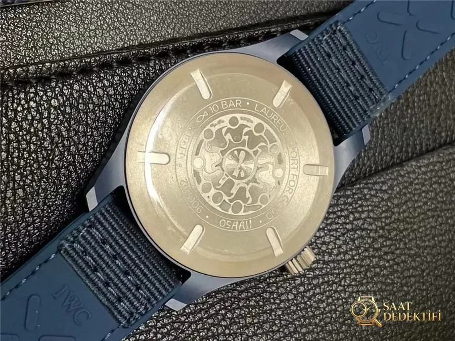 M+ Fabrikası IWC Mark XVIII Mavi Seramik Güncellenmiş V2 Merkez Eksen Versiyonu - Makro Kadran ve İndeks İşçiliği