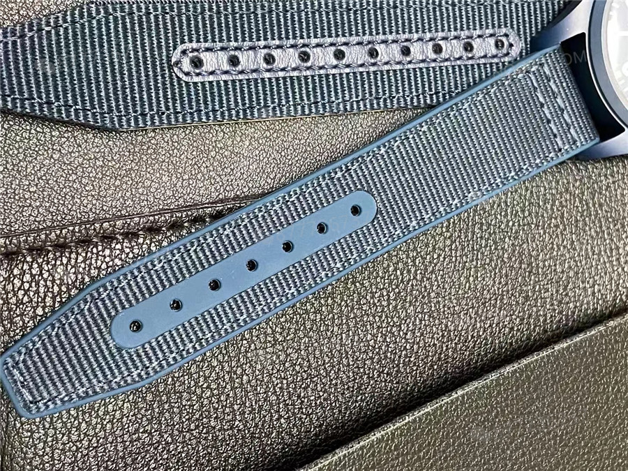 M+ Fabrikası IWC Mark XVIII Mavi Seramik Güncellenmiş V2 Merkez Eksen Versiyonu — 8. fotoğraf
