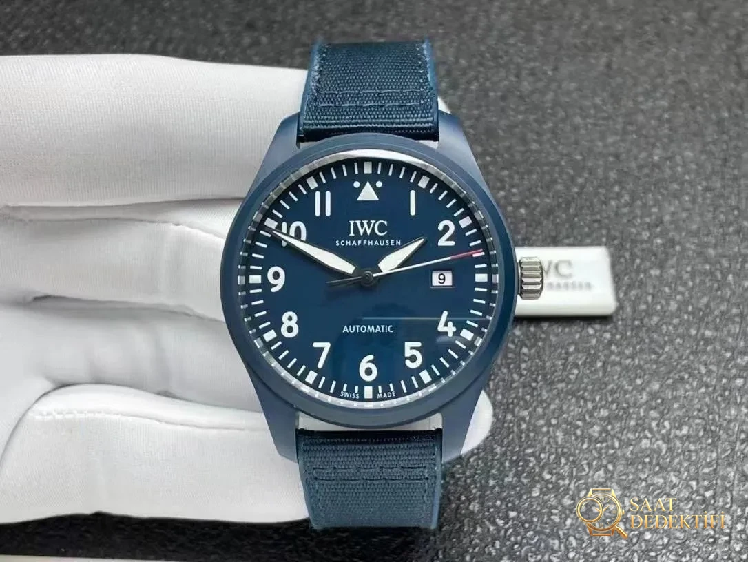 IWC Replika Saat İncelemesi - Ön Görünüm ve Kasa Tasarımı