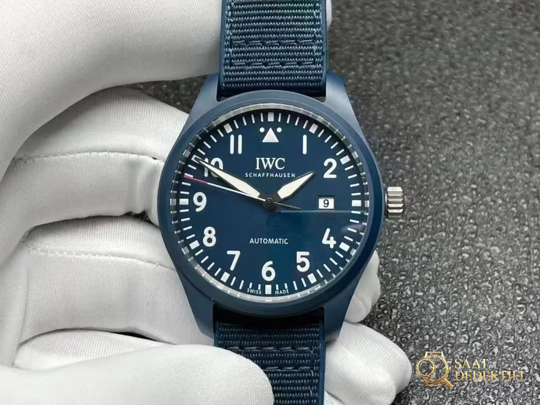 M+ Fabrikası IWC Mark XVIII Mavi Seramik Replika Saatin Kalitesi İyi mi? - Kasa Profili ve Kurma Kolu İncelemesi