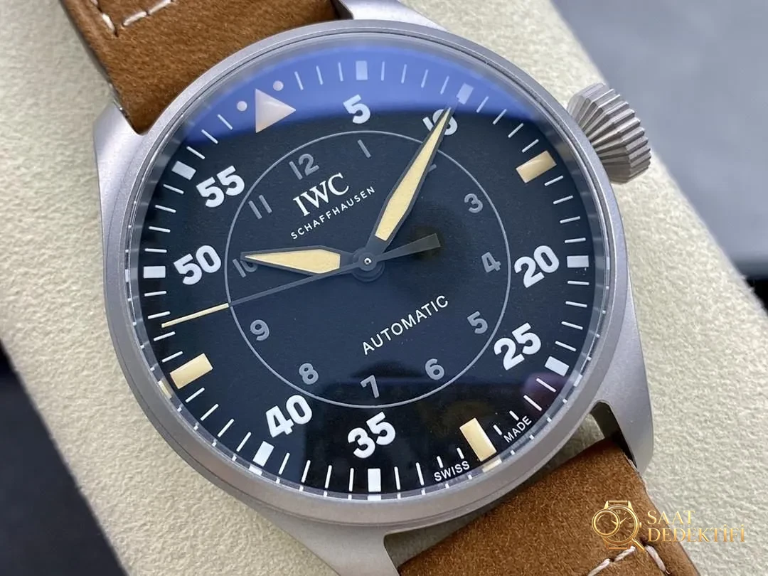 M+ fabrikasının IWC Büyük Pilot 43 mm titanyum kasa Big Pilot kalitesi V7 Factory ile boy ölçüşebilir mi? - Bilezik, Toka ve Klips Mekanizması